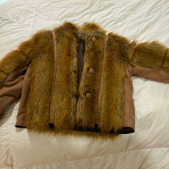 Le Chateau fur (faux) jacket - Picture 1 of 6